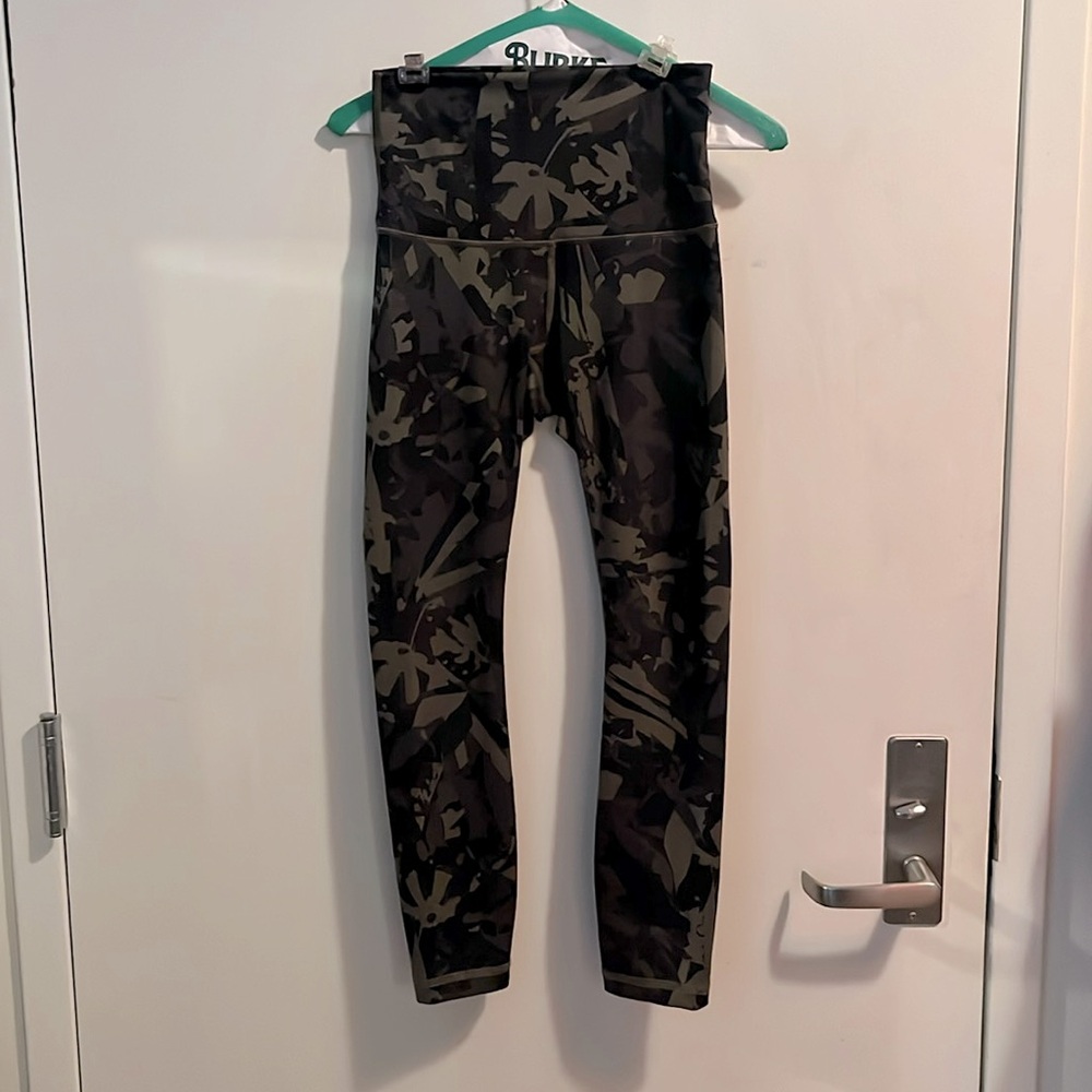 COPY - LULULEMON CAMO LEGGINGS